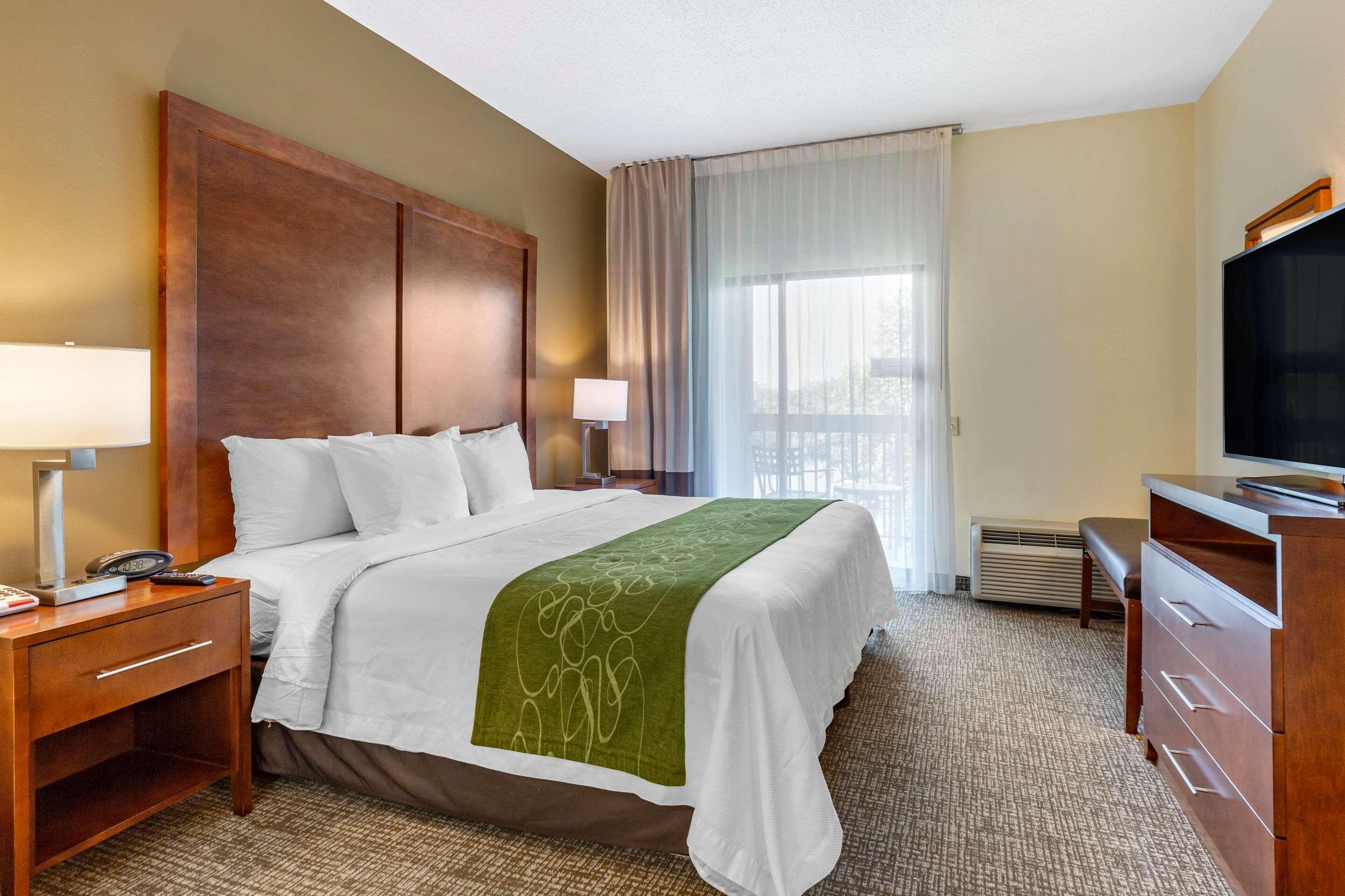 Holiday Inn Express & Suites Leesburg - Historic District By Ihg Exterior photo