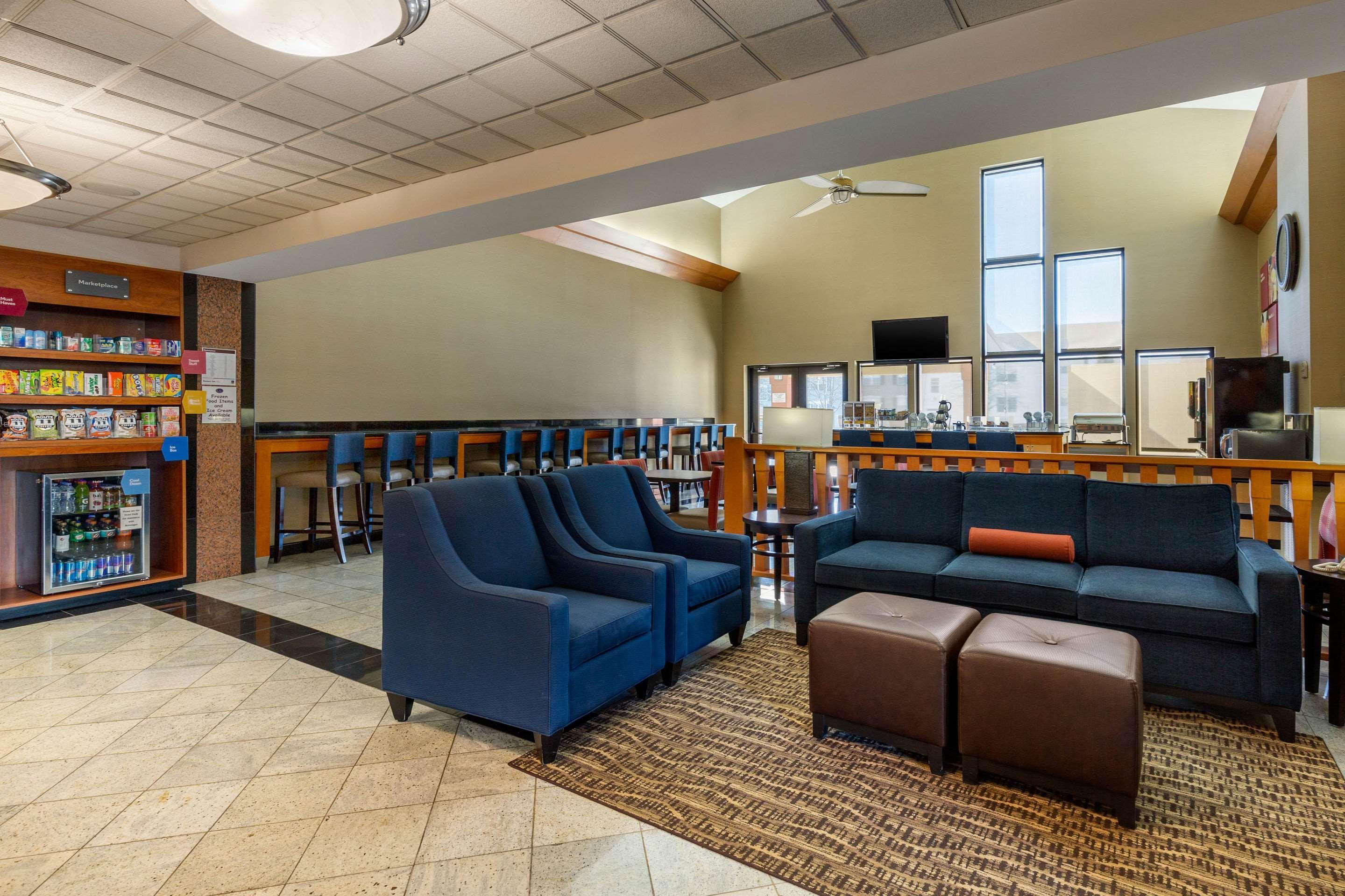 Holiday Inn Express & Suites Leesburg - Historic District By Ihg Exterior photo