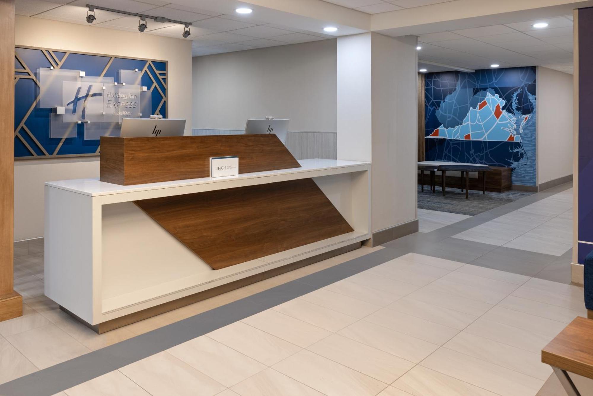 Holiday Inn Express & Suites Leesburg - Historic District By Ihg Exterior photo