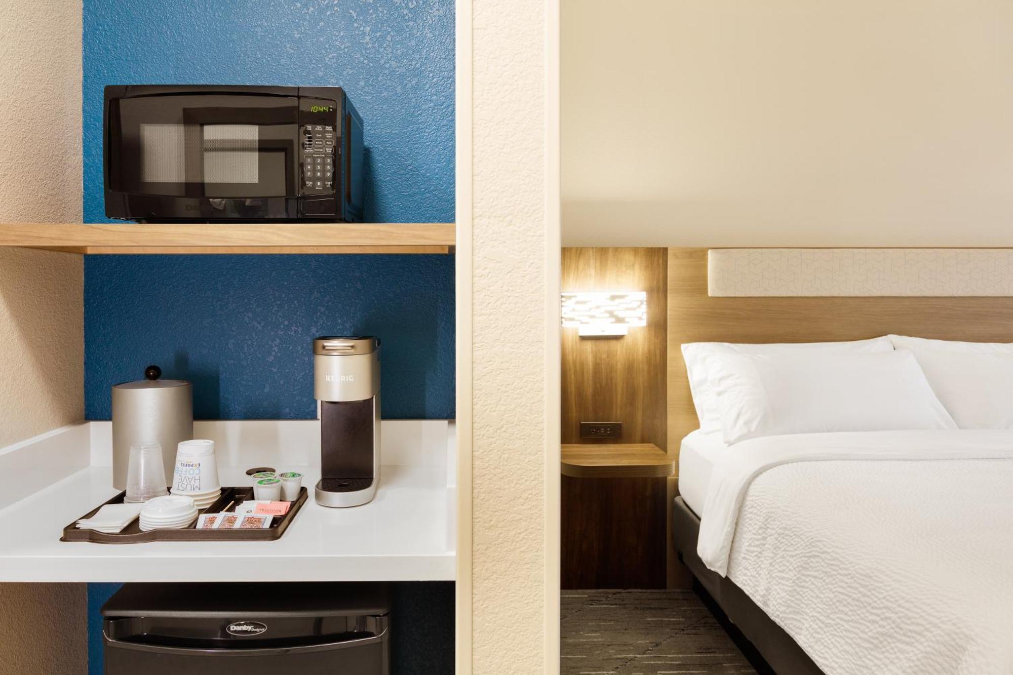 Holiday Inn Express & Suites Leesburg - Historic District By Ihg Exterior photo
